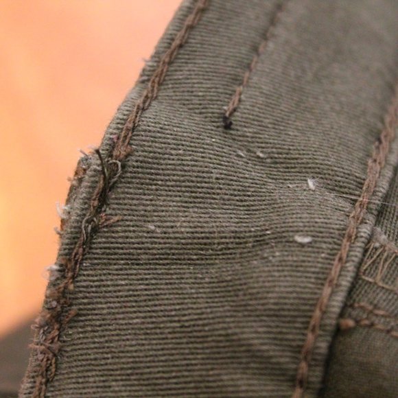 DKNY Green Skinny Jeans with Black Panels - Picture 10 of 11